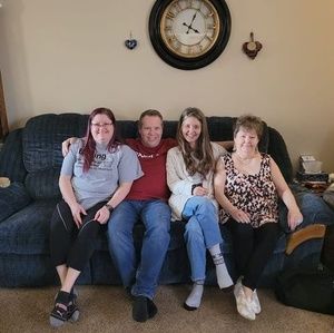 Meet your Posher, Annette